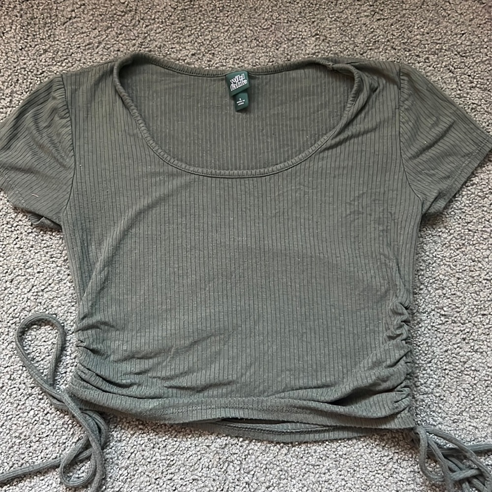 Cropped cinched shirt